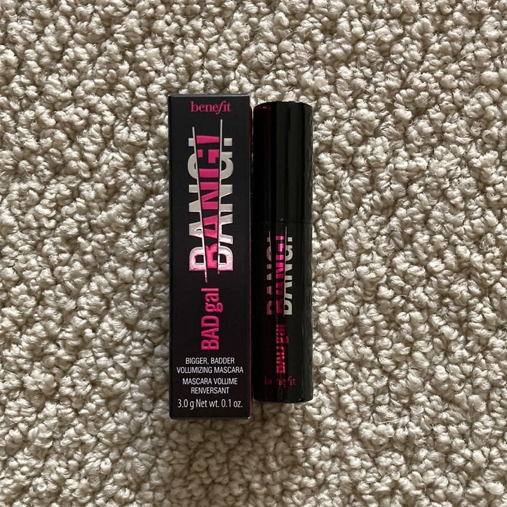 NEW benefit cosmetics Bad Gal Bang! Volumizing Mascara Deluxe Sample Size 0.1 oz